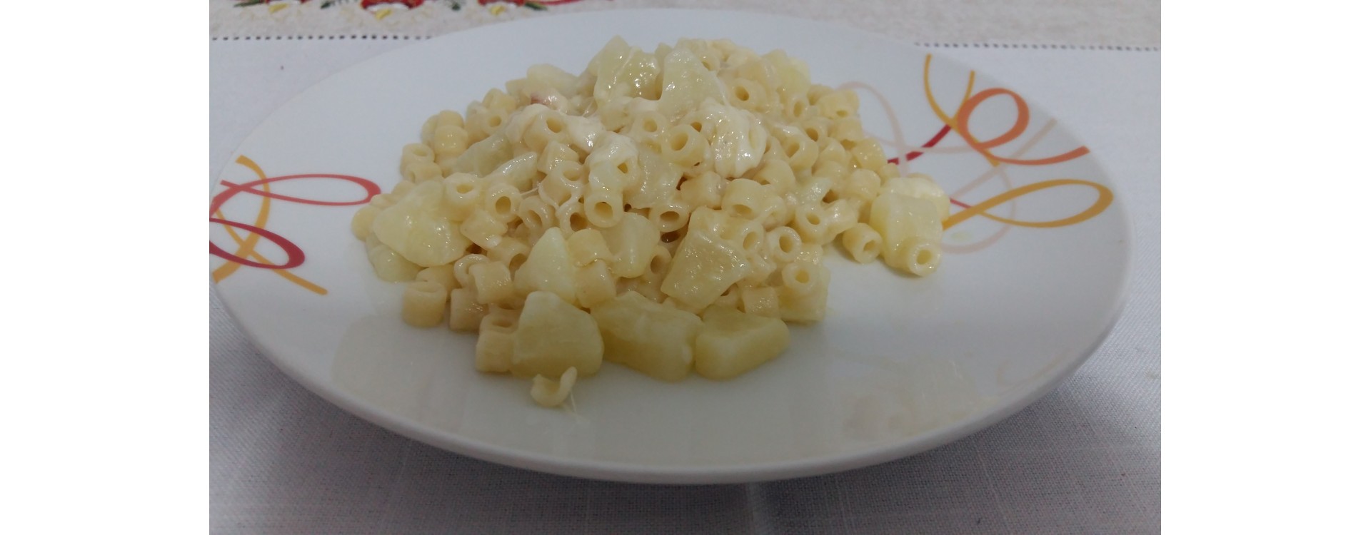 Pasta with potatoes and “Monk provolone cheese”